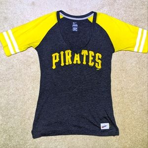 Pirates T-shirt / Nike T-shirt